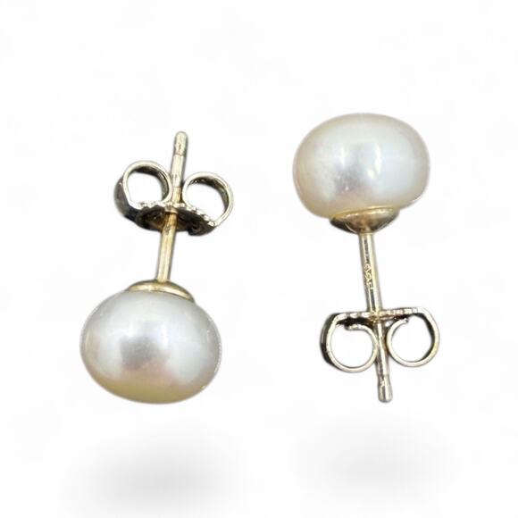 Cultured Freshwater Pearl Stud Earrings 925 Sterling Silver Butterfly Backs 7mm - Picture 4 of 6